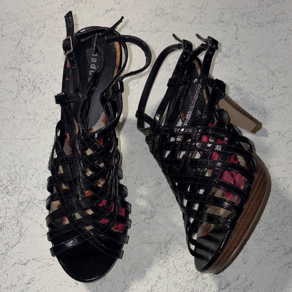 Madden Girl KORRAL black patent leather strappy peep toe pumps